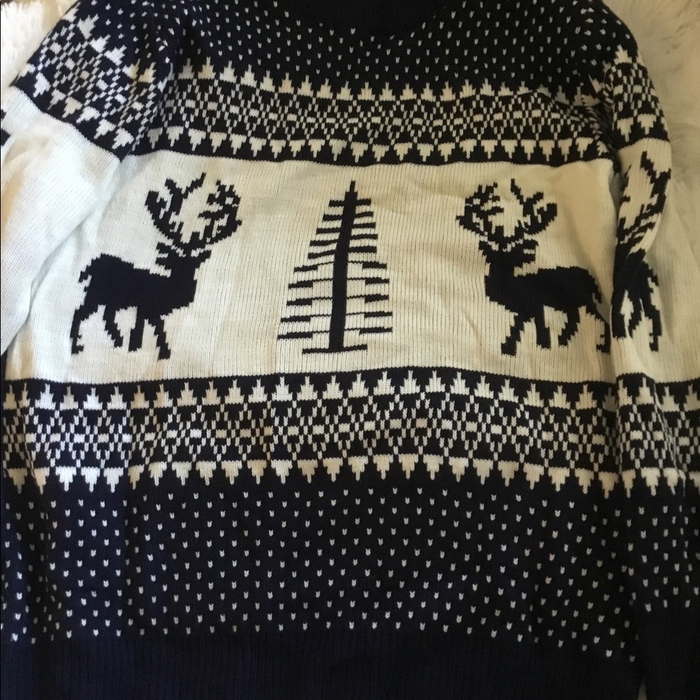 CHRISTMAS SWEATER NAVY BLUE AND CREAMY WHITE
